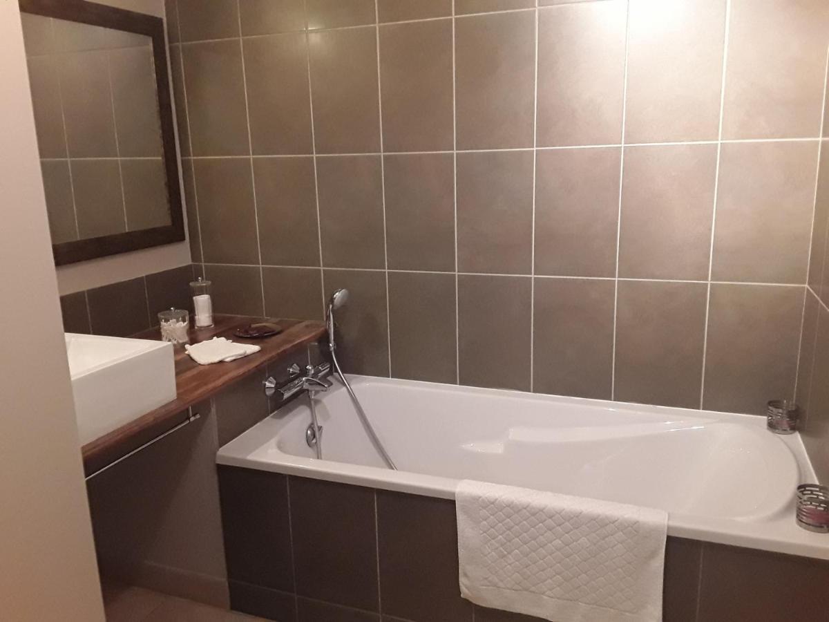 فندق Escampette Saint-Aubin-en-Charollais المظهر الخارجي الصورة